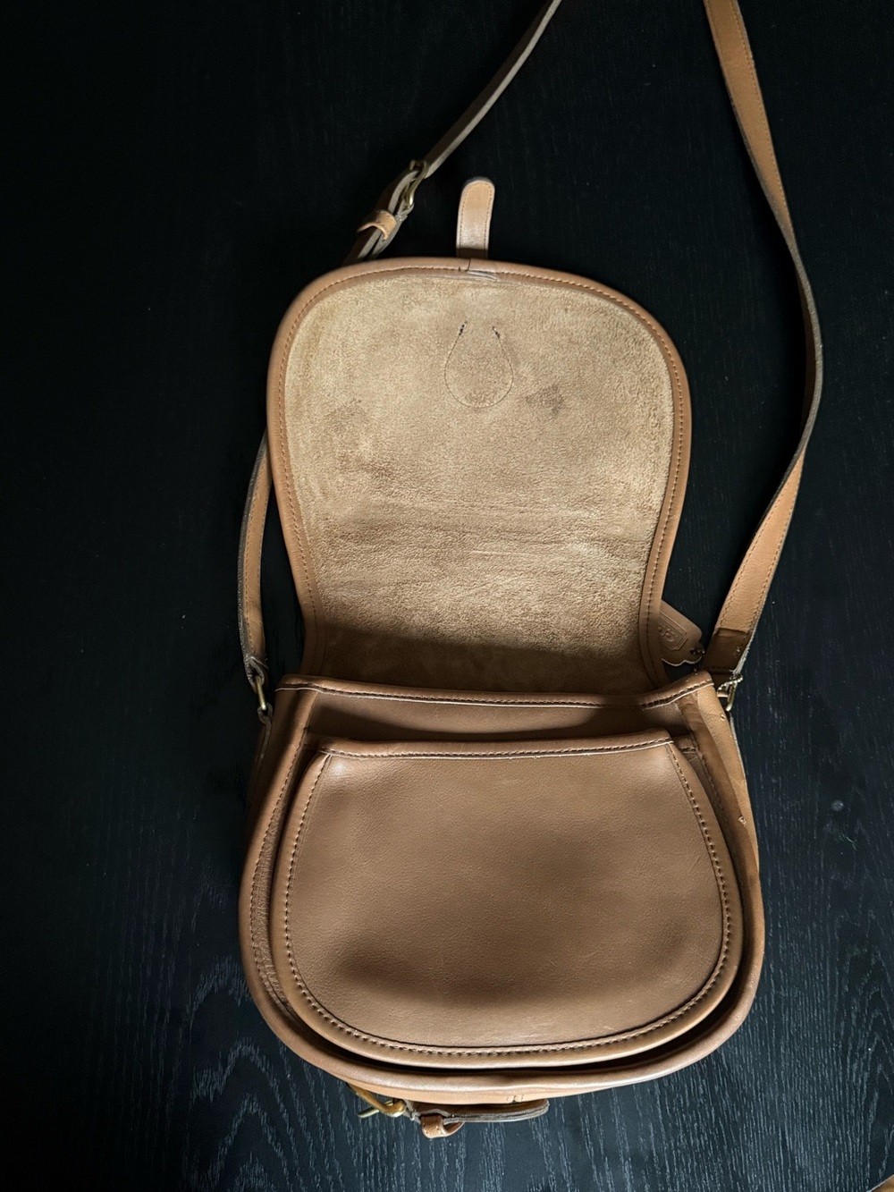 Vintage Coach NYC Tan Saddle Bag - Picture 6 of 12